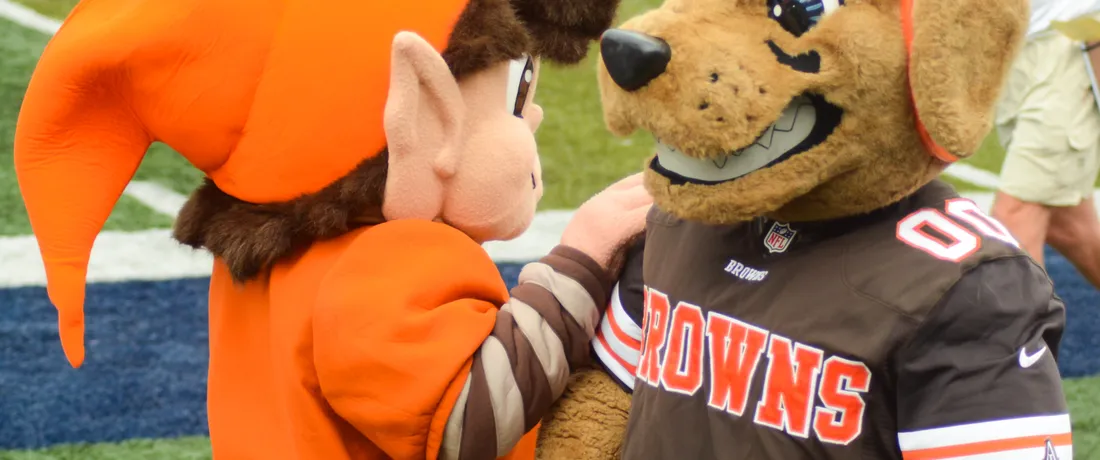 Chomps Reportedly Spotted Ugly-Crying Outside a Waffle House in Berea, OH